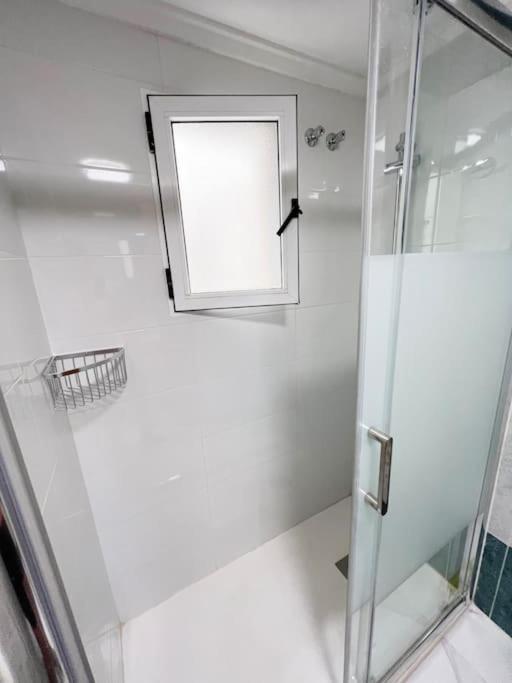 Nice And Central Apartment 또레비에하 외부 사진